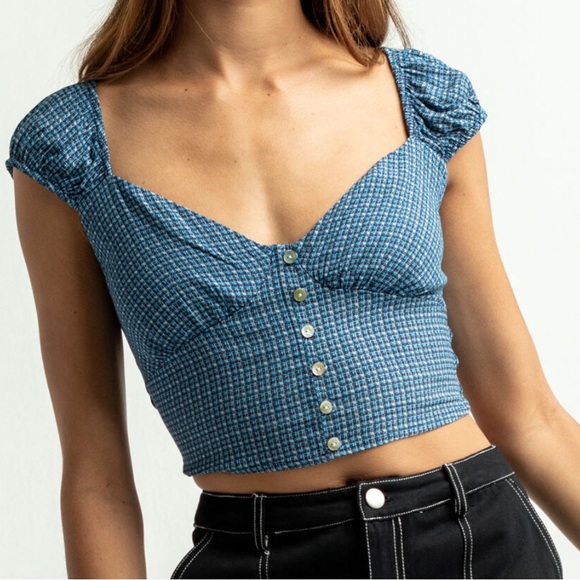 FULL TILT Tillys Button Front Womens Blue and Black Plaid Small Crop Top - Picture 1 of 9